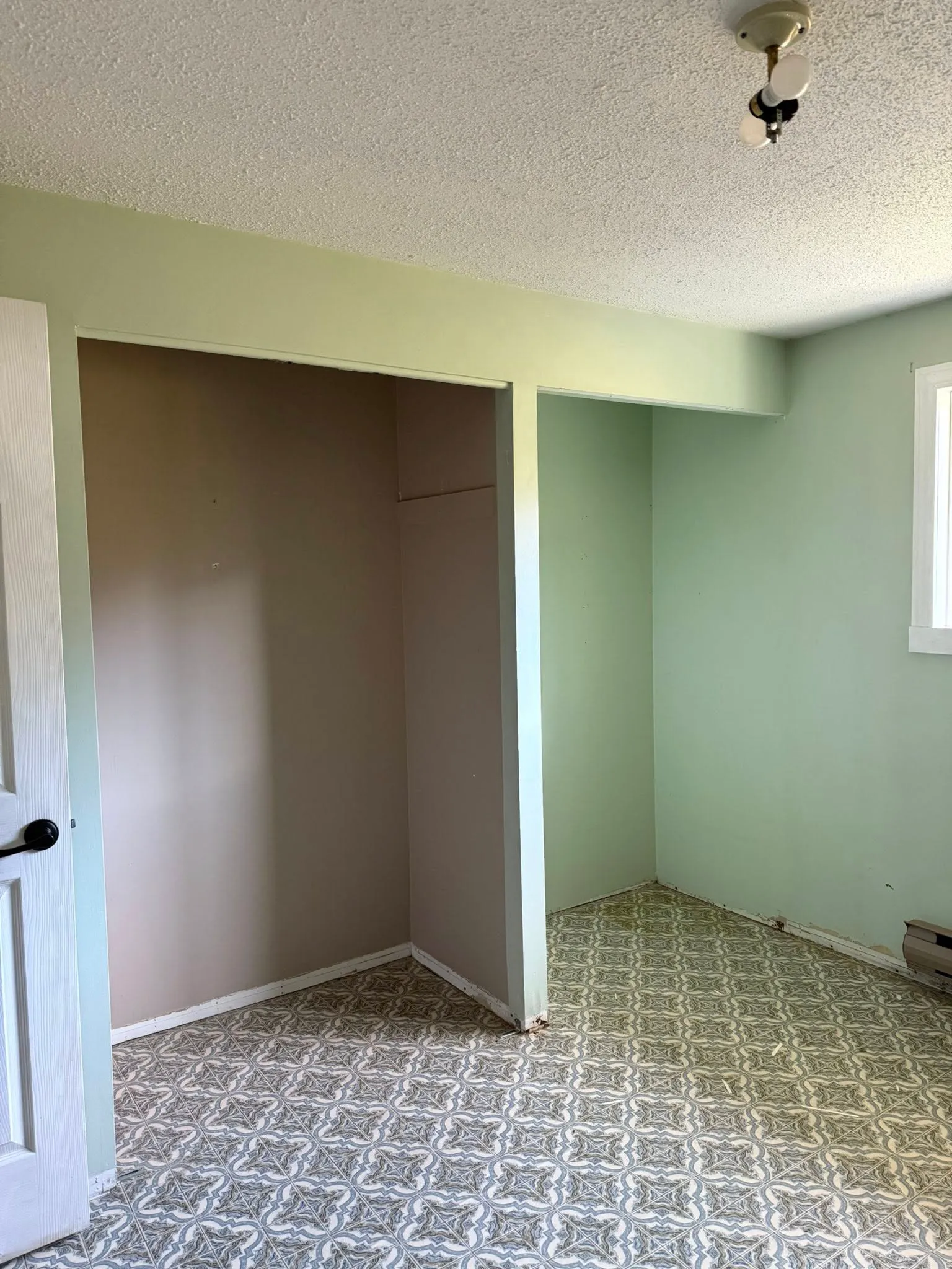 House painting service completed near Des Plaines IL